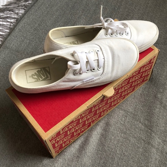 Vans Shoes - Vans White Lo Pro Shoes